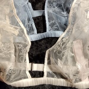 Victoria's Secret Lace Bra in Blue and Cream